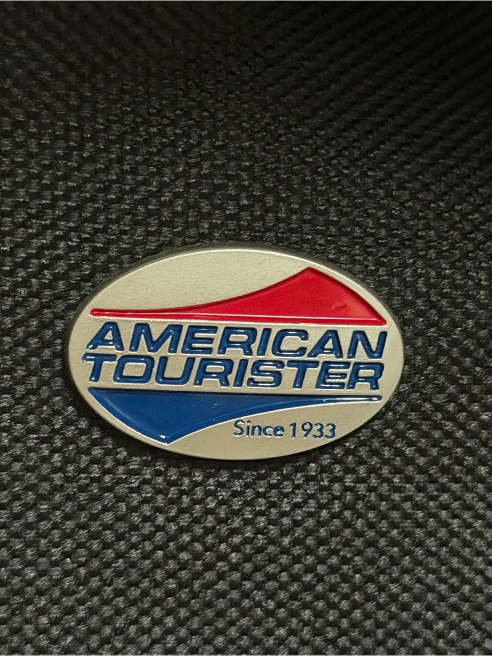 American Tourister durable black